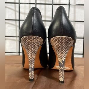 Saks Fifth Avenue black round toe heels with snake embossed heel detail size 8.5